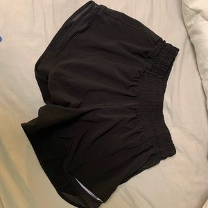 Lululemon Hotty Hot Short II